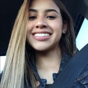 Meet your Posher, Stacey